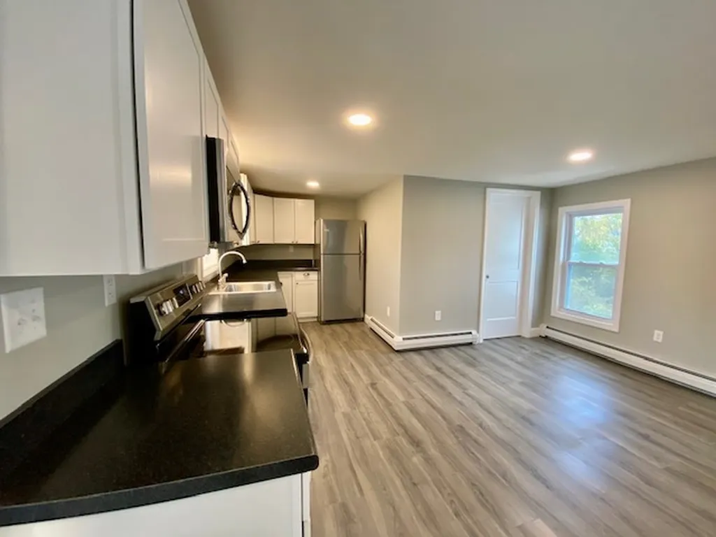 1 Garland Road Barnstead NH 03218