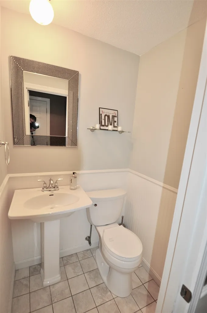 225 Pine Hill Road Hollis NH 03049