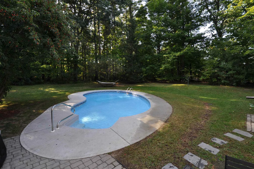 225 Pine Hill Road Hollis NH 03049