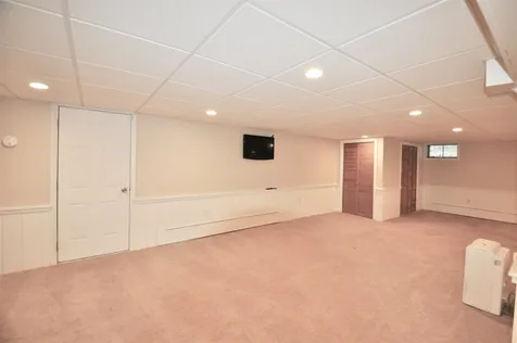 225 Pine Hill Road Hollis NH 03049