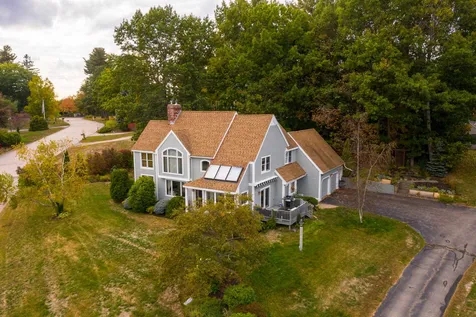 8 Landing Way Dover NH 03820