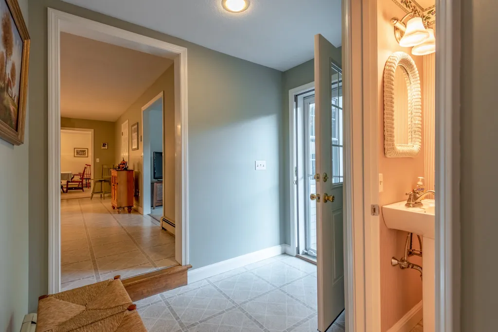 291 Stoney Brook Road New London NH 03257