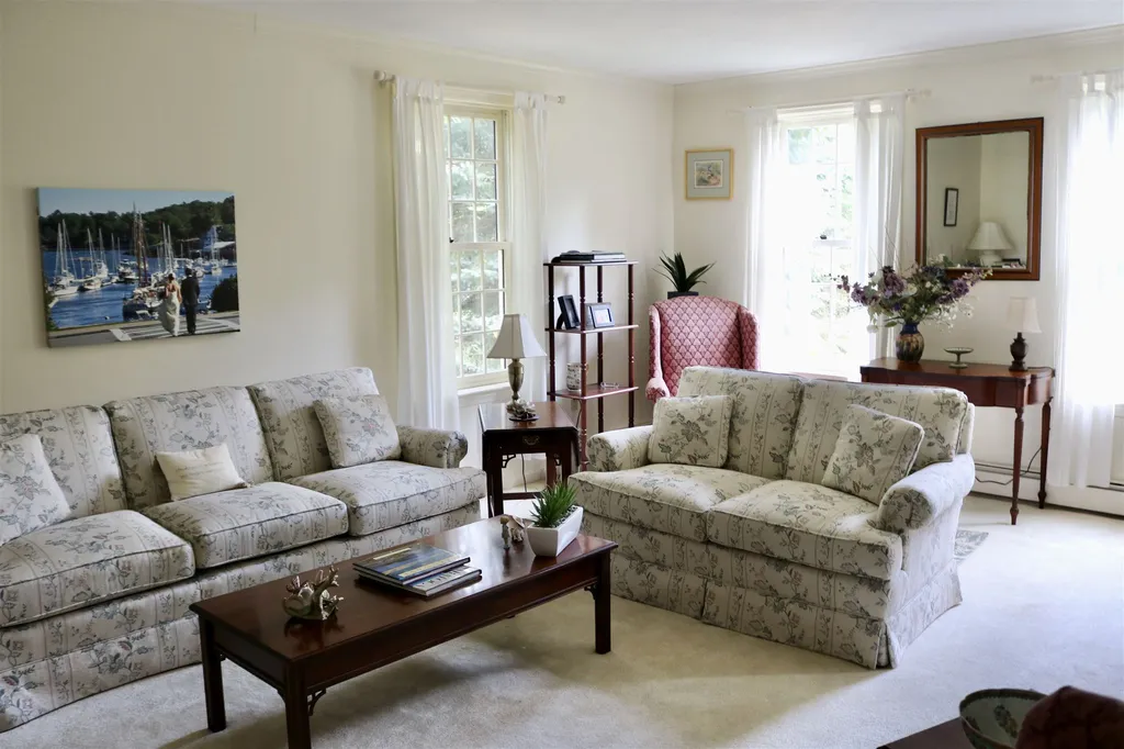 5 Downer Drive Hampton NH 03842