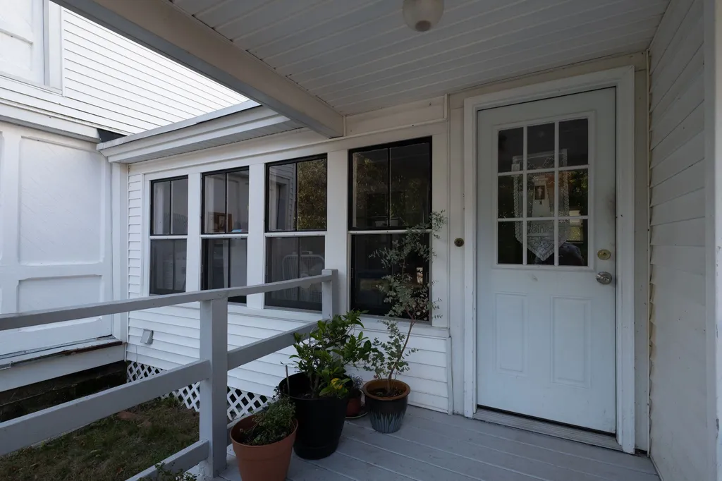 7 Springfield Court Rochester NH 03867