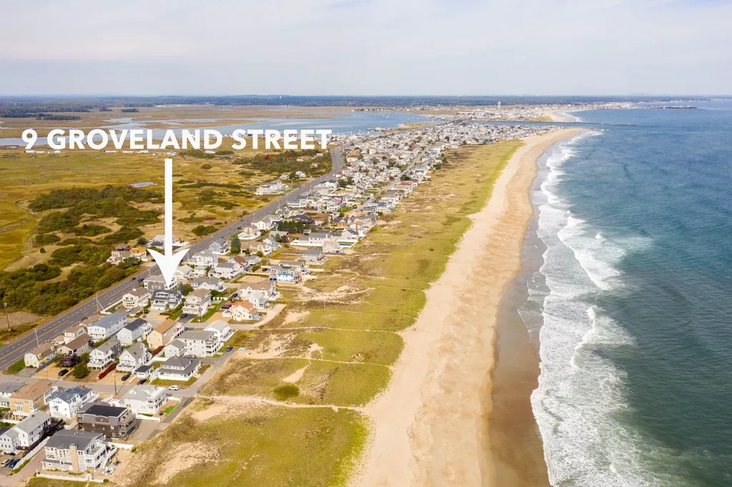 9 Groveland Street Seabrook NH 03874