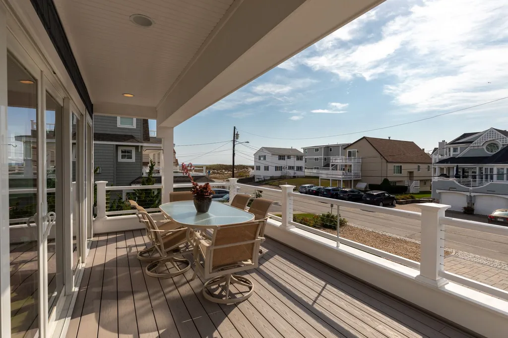 9 Groveland Street Seabrook NH 03874