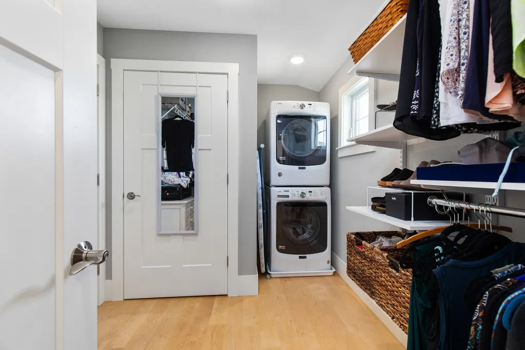 9 Groveland Street Seabrook NH 03874