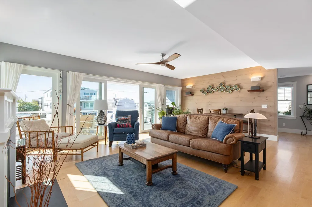 9 Groveland Street Seabrook NH 03874