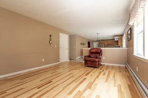30 Brookview Terrace Bedford NH 03110