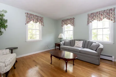 30 Brookview Terrace Bedford NH 03110