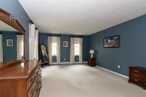 30 Brookview Terrace Bedford NH 03110