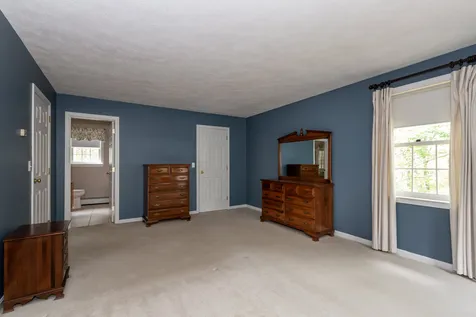 30 Brookview Terrace Bedford NH 03110