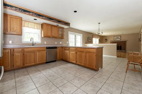 30 Brookview Terrace Bedford NH 03110