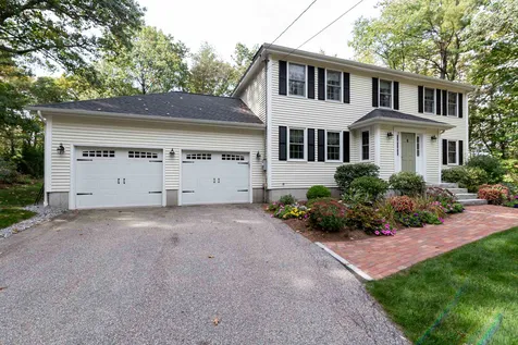 30 Brookview Terrace Bedford NH 03110