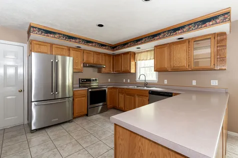 30 Brookview Terrace Bedford NH 03110