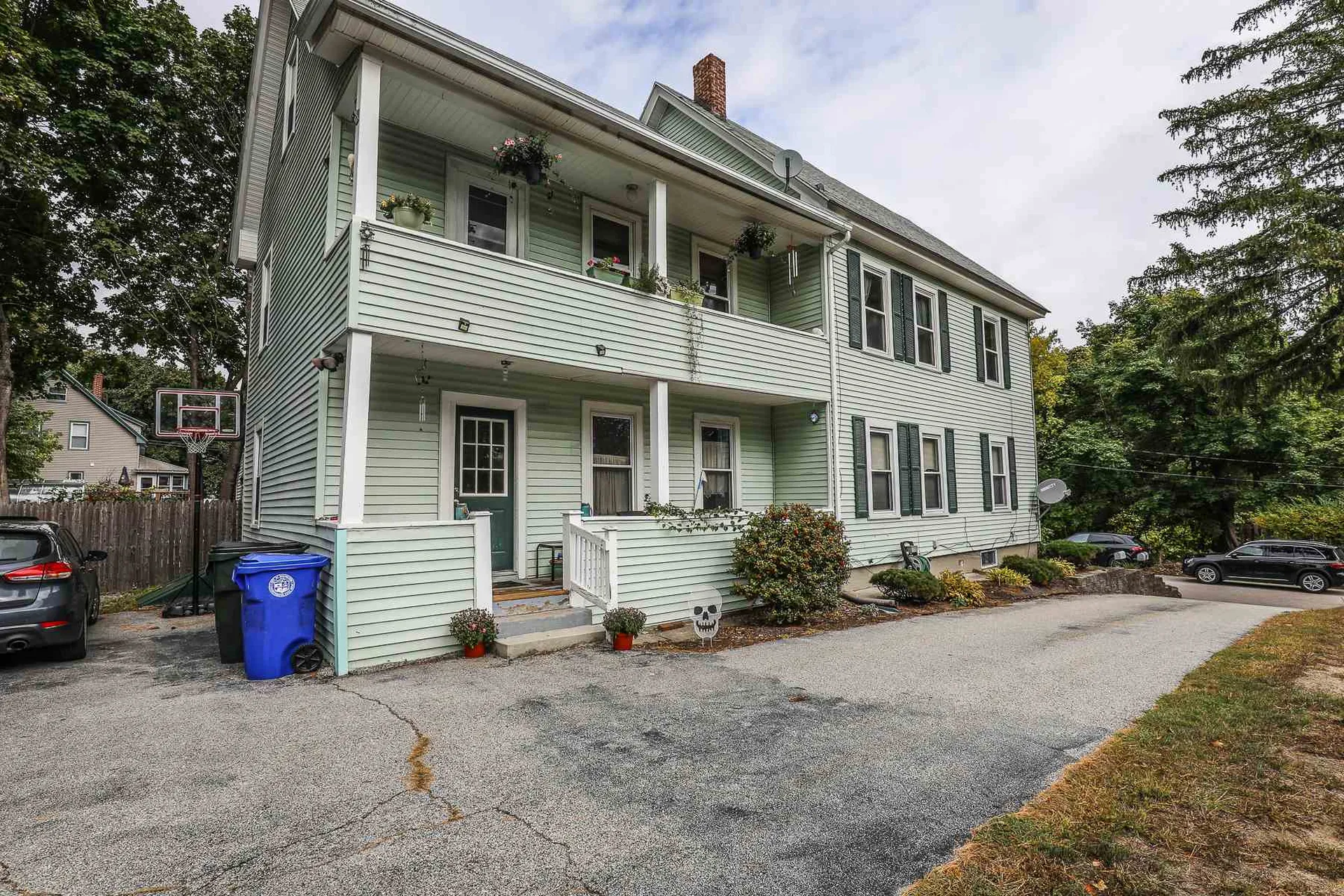 24 Clement Street Manchester NH 03102