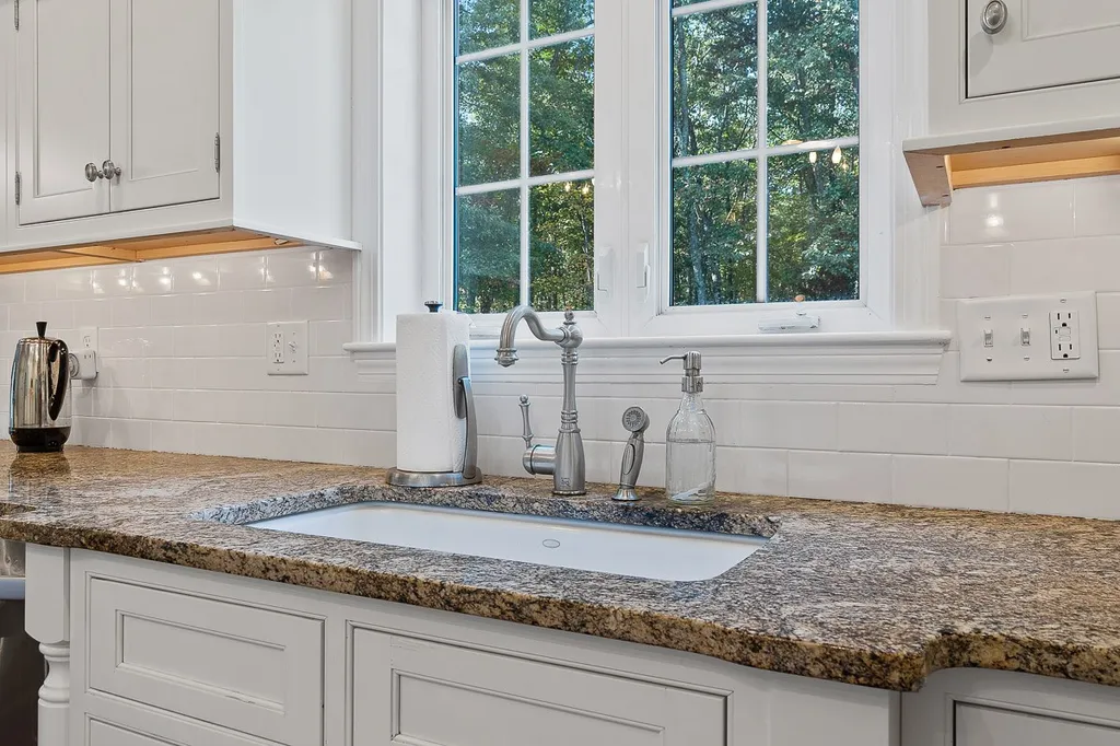 13 Mitchell Pond Road Windham NH 03087