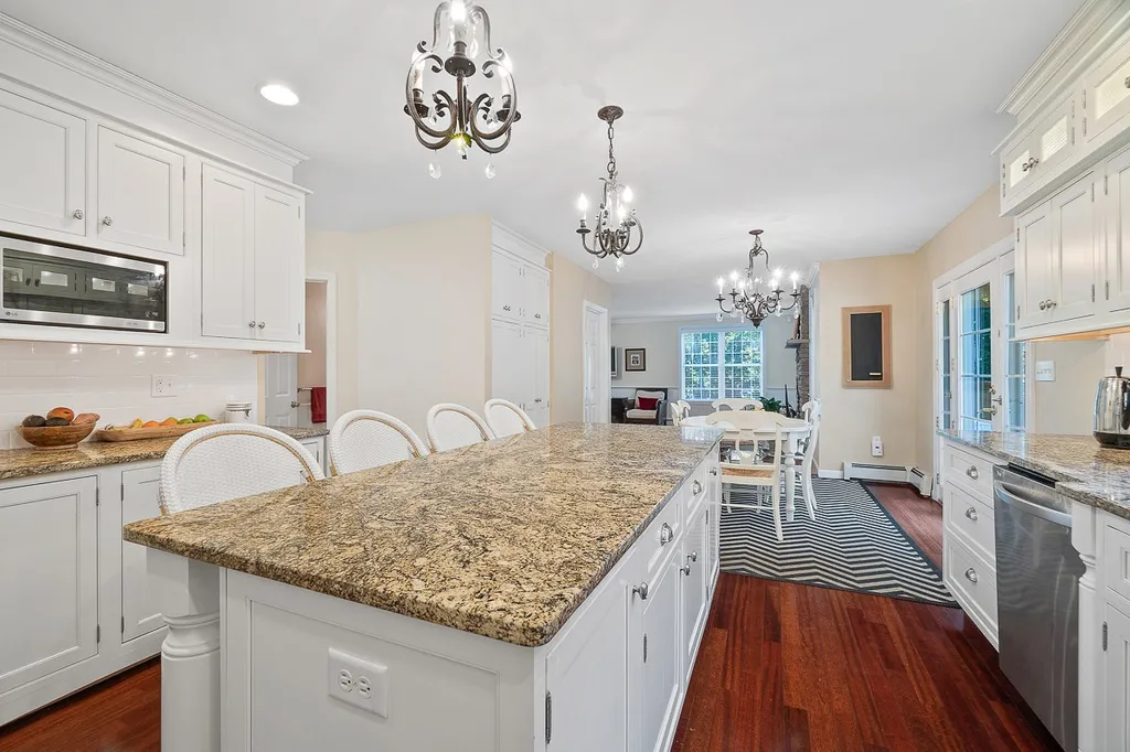 13 Mitchell Pond Road Windham NH 03087