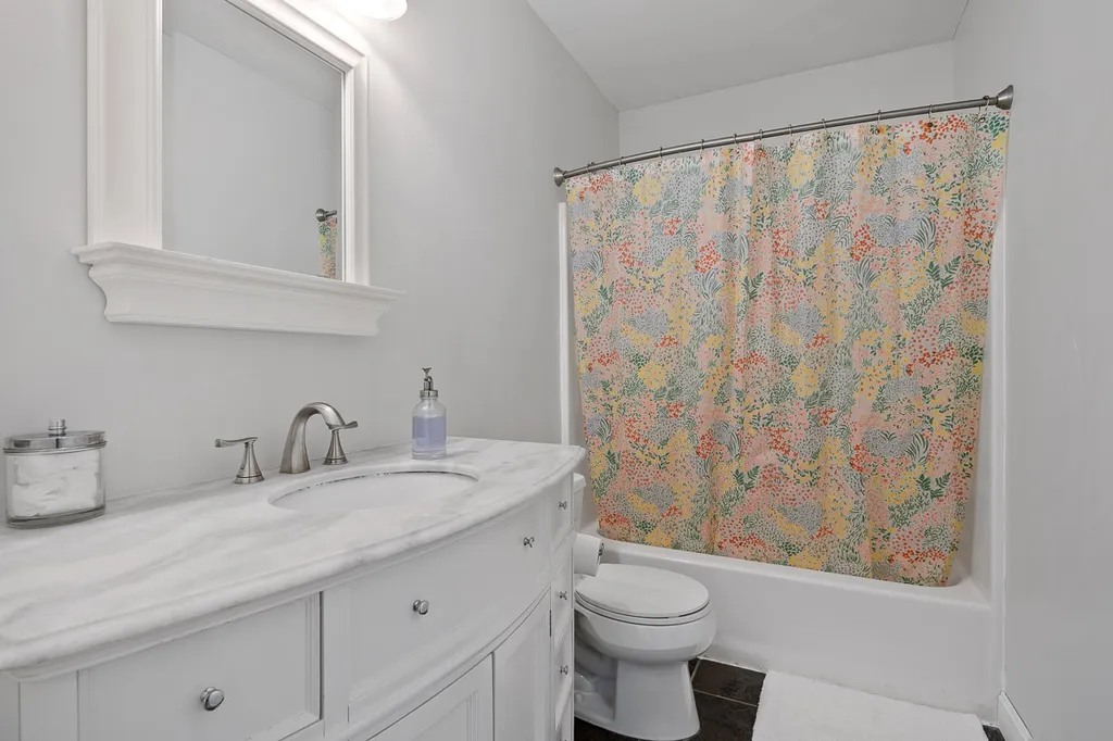 13 Mitchell Pond Road Windham NH 03087
