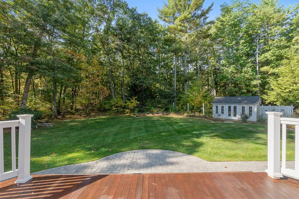 13 Mitchell Pond Road Windham NH 03087
