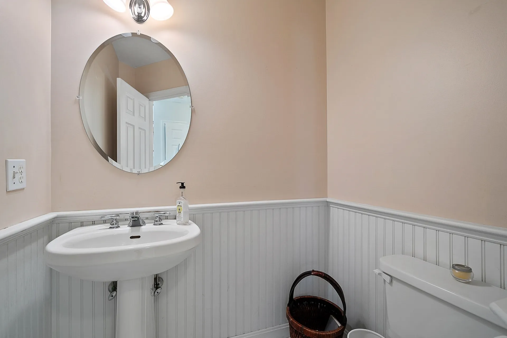 13 Mitchell Pond Road Windham NH 03087