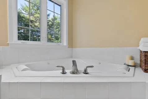 13 Mitchell Pond Road Windham NH 03087
