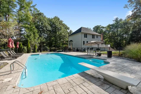 13 Mitchell Pond Road Windham NH 03087