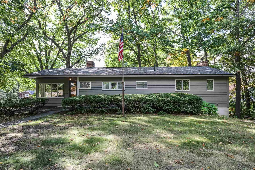 1070 Belmont Street Manchester NH 03104