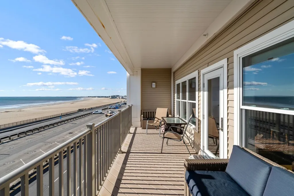339 Ocean Boulevard Hampton NH 03842