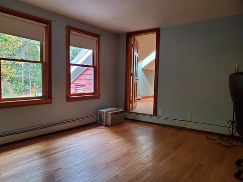 26 East Shore Drive Weare NH 03281