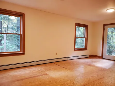 26 East Shore Drive Weare NH 03281