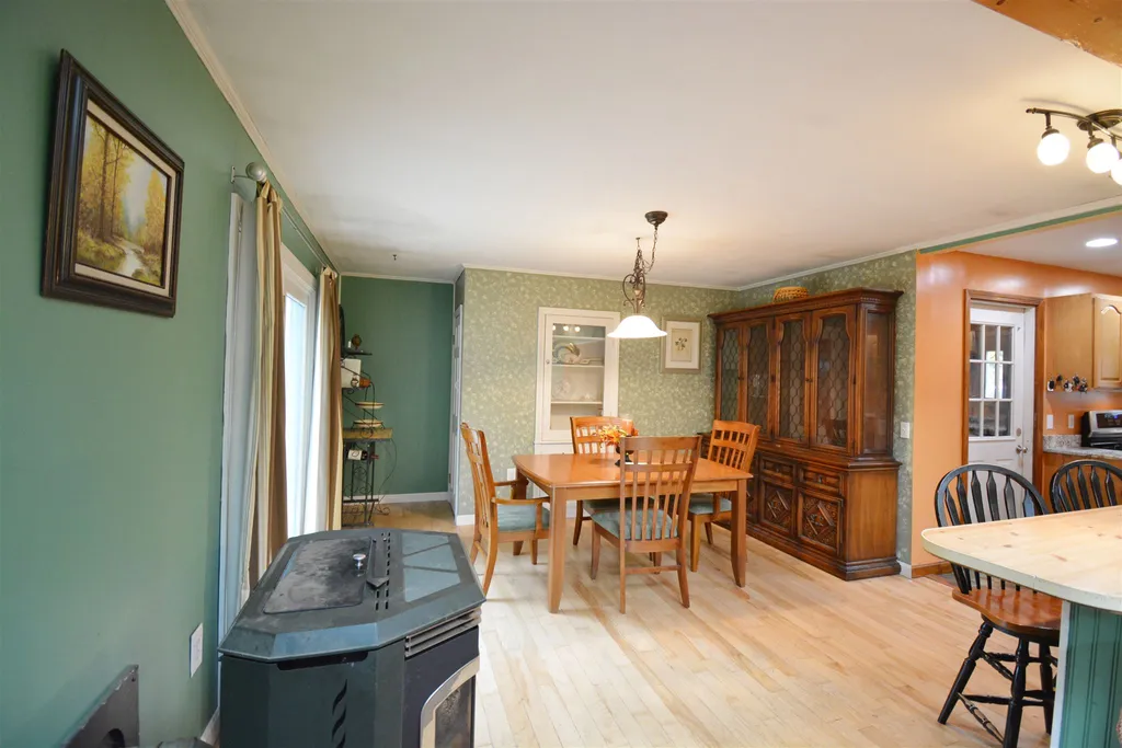 221 Haverhill Road East Kingston NH 03827