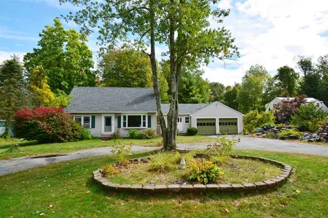 221 Haverhill Road East Kingston NH 03827