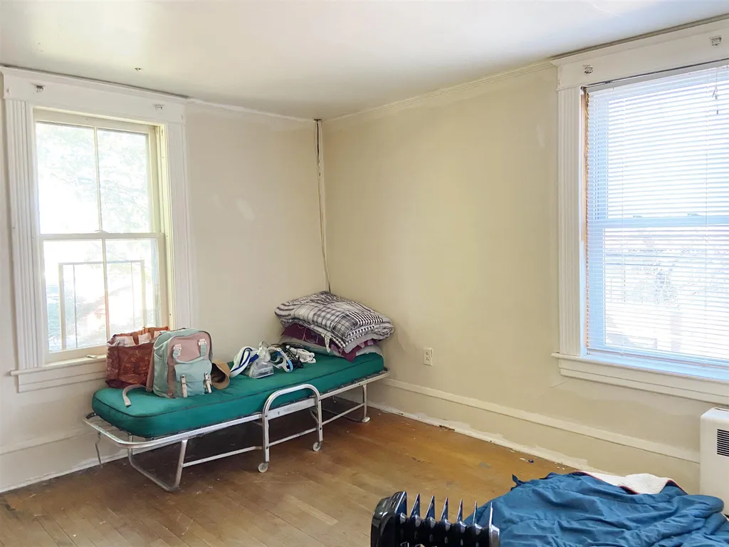 62 Union Street Winooski VT 05404