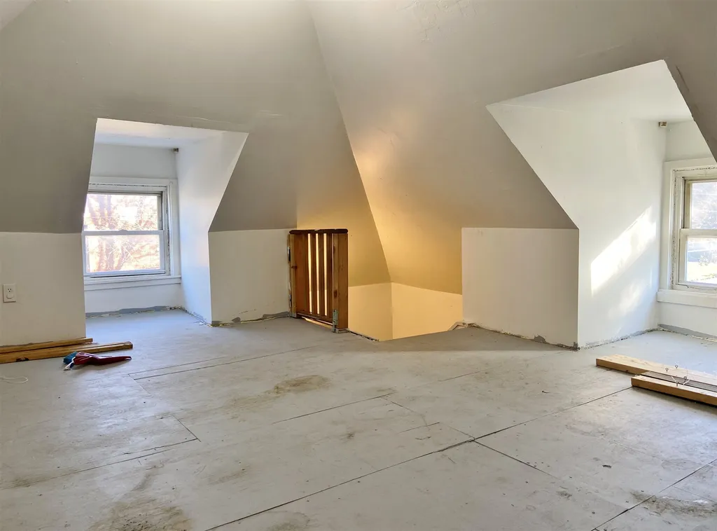 62 Union Street Winooski VT 05404