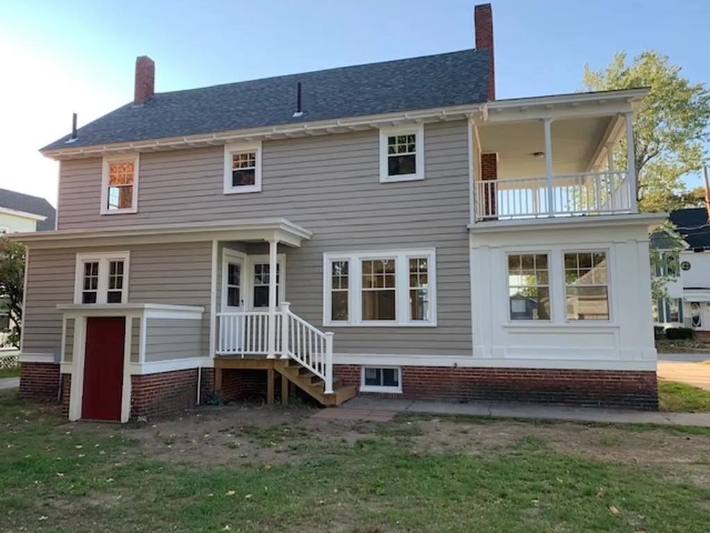 48 Chestnut Street Rochester NH 03867