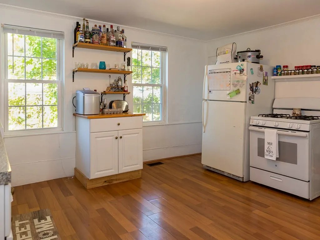 294 High Street Hampton NH 03842