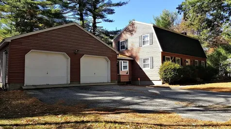 8 Kokokehas Drive Litchfield NH 03052