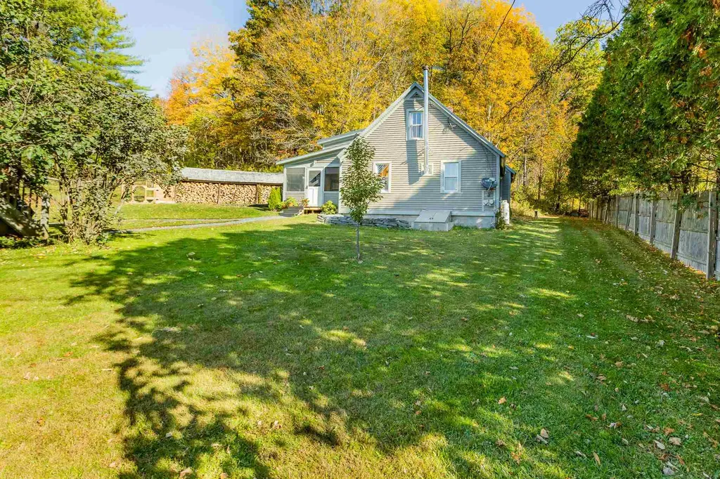 2 Rice Road Hartland VT 05048