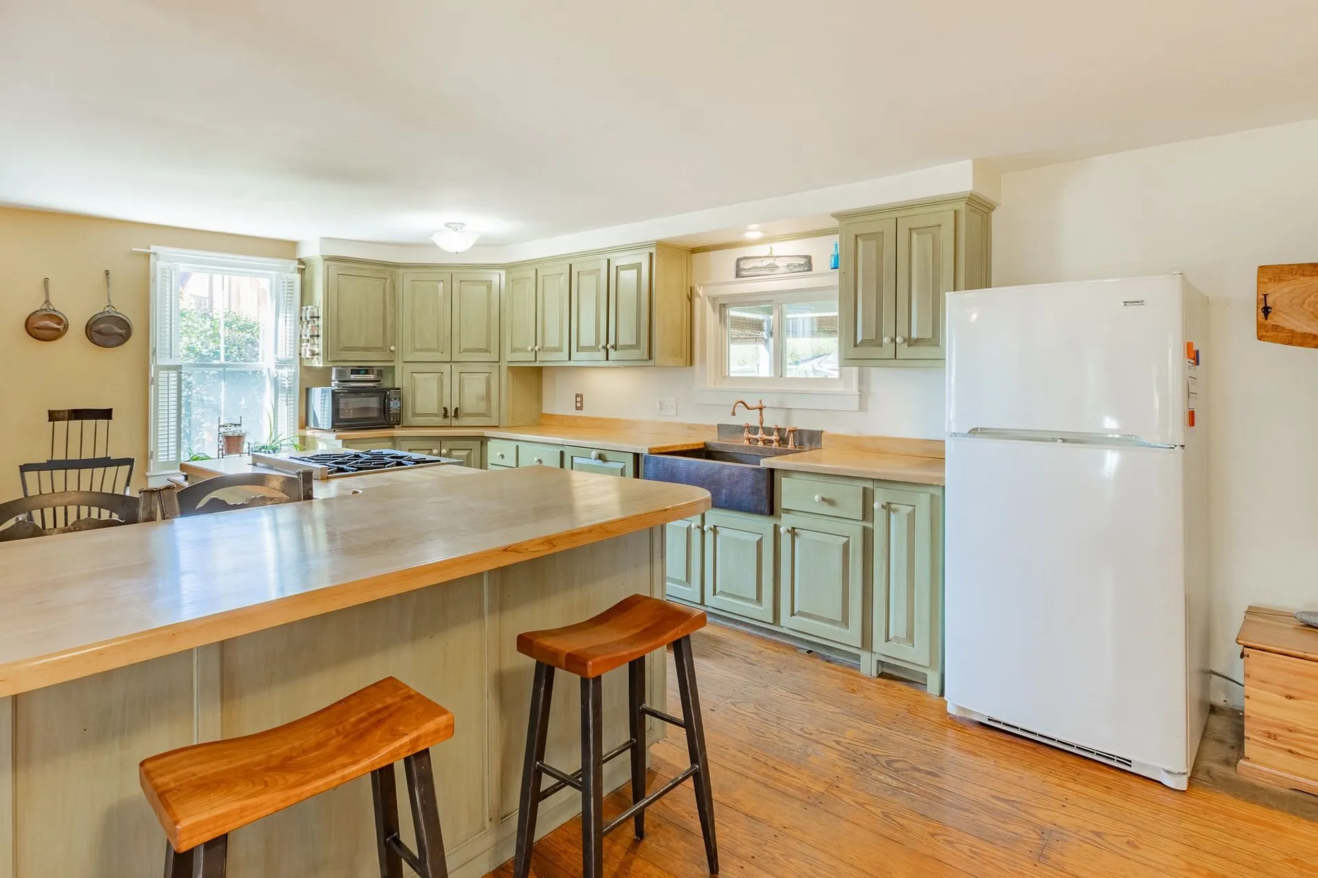 2 Rice Road Hartland VT 05048