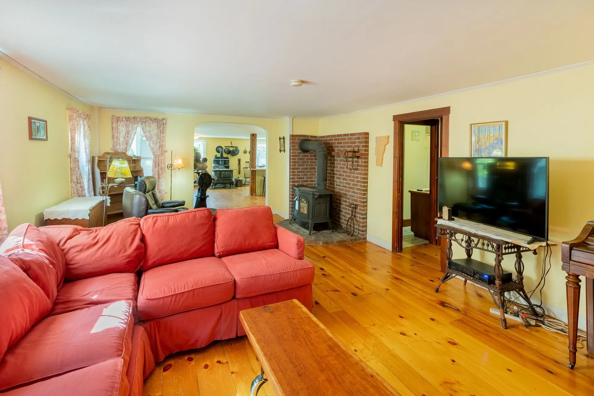 2 Rice Road Hartland VT 05048