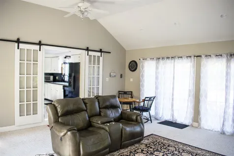 16 Ridgemont Drive Londonderry NH 03053
