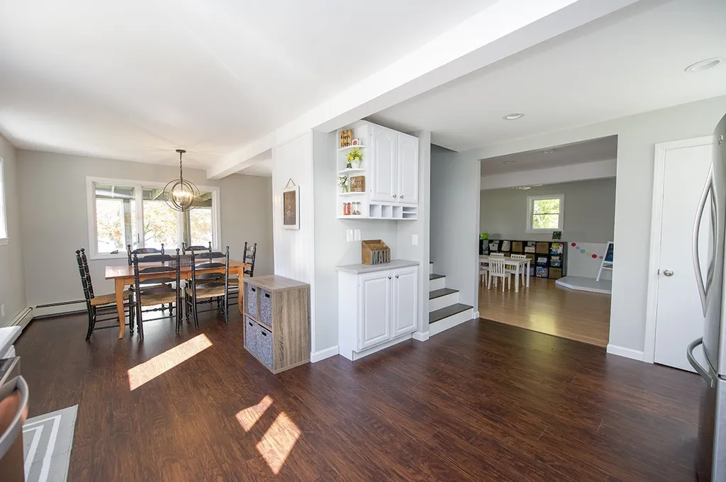 17 Brown Avenue Sandown NH 03873