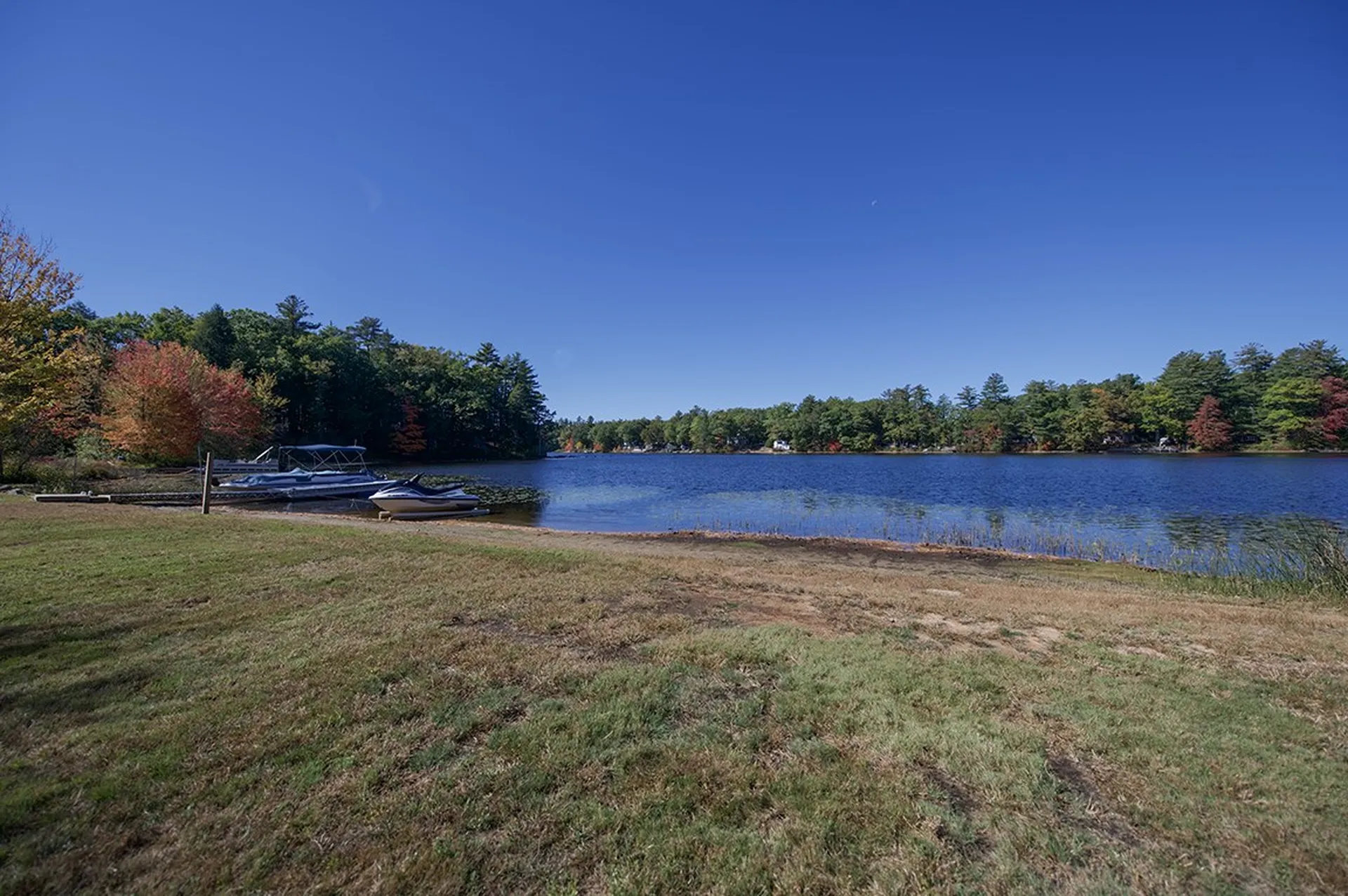 17 Brown Avenue Sandown NH 03873