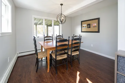 17 Brown Avenue Sandown NH 03873