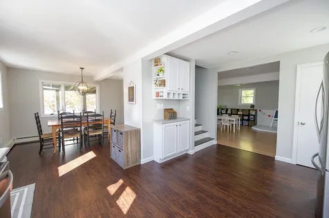 17 Brown Avenue Sandown NH 03873