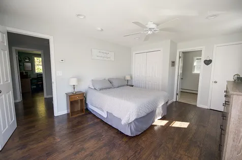 17 Brown Avenue Sandown NH 03873