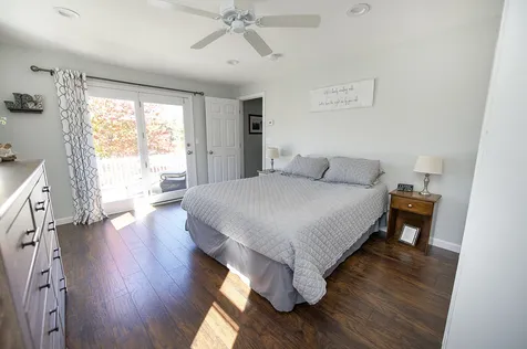 17 Brown Avenue Sandown NH 03873