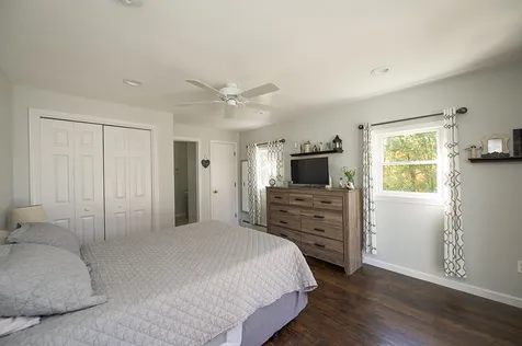 17 Brown Avenue Sandown NH 03873