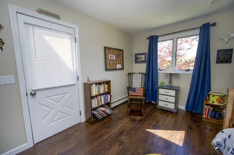 17 Brown Avenue Sandown NH 03873